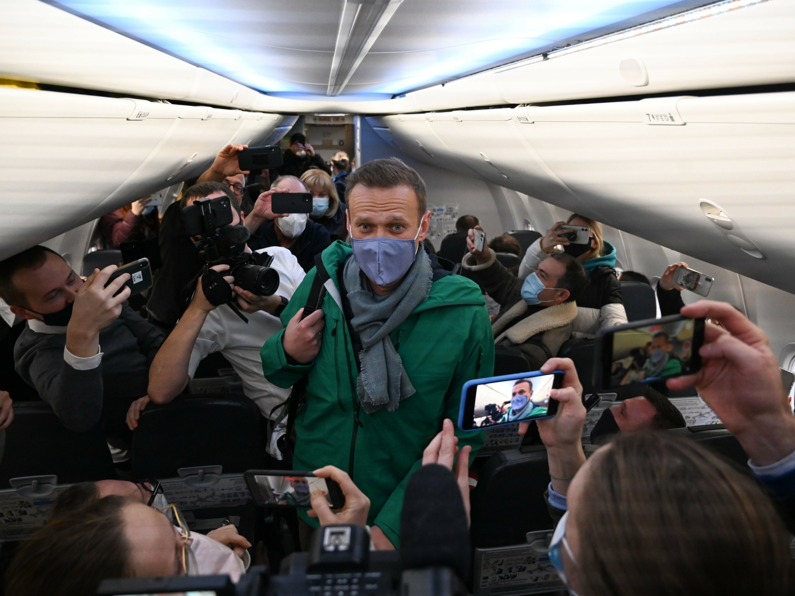 Как проходит прощание с навальным. Навальный 2020. 17 Января 2021 Навальный.